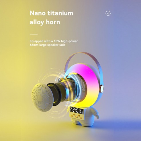 Alto-falante astronauta com microfone