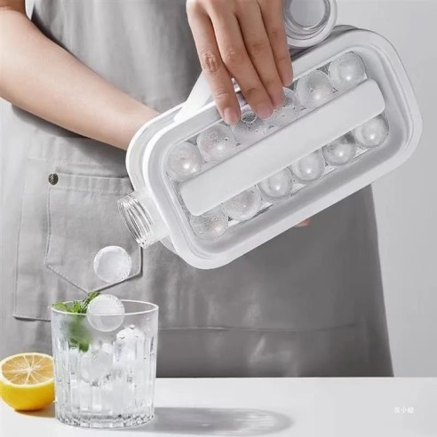 Cubitera en forma de botella portátil